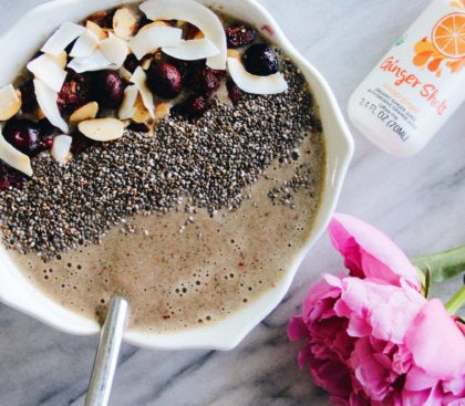 ORANGE GINGER BERRY SMOOTHIE BOWL
